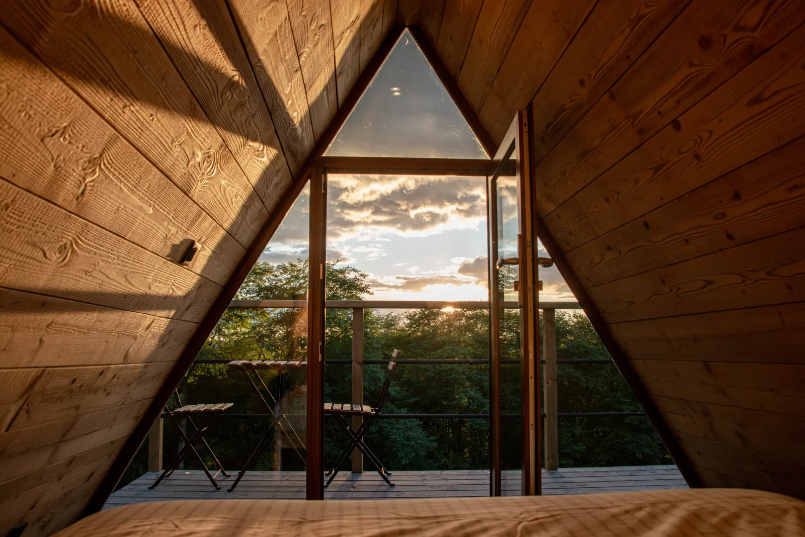Cabane A-frame, cabane au sol à Sainte-Thérence