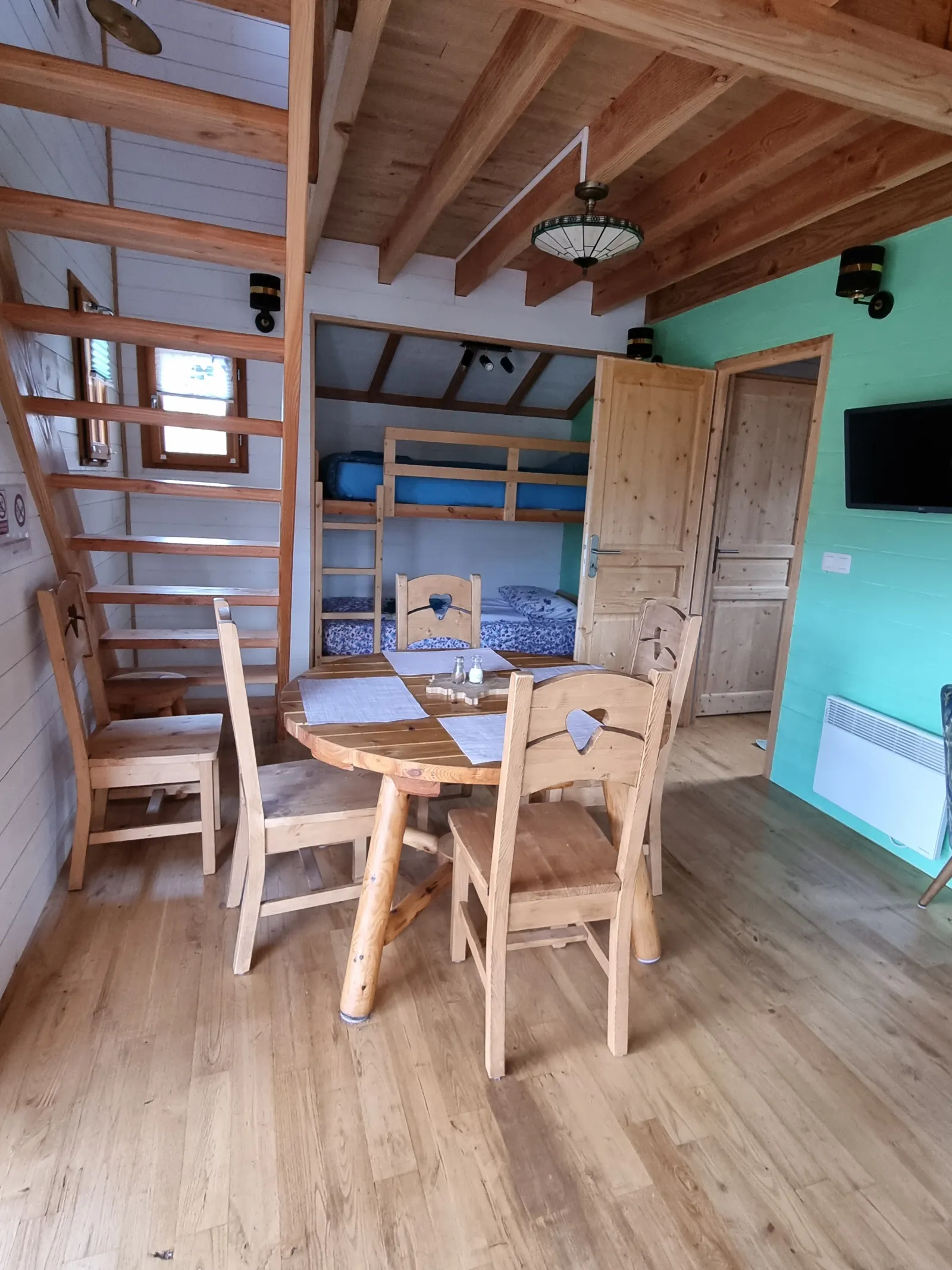 Cabane Asiatique à Saint-Jean-en-Royans, photo 5