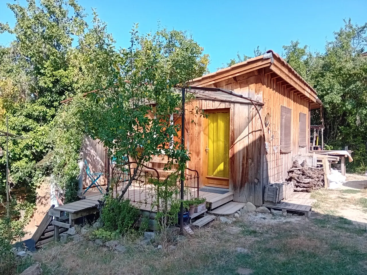 Cabane aux oiseaux, cabane au sol à Piégros-la-Clastre