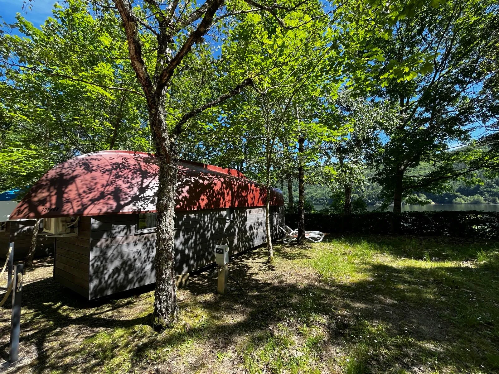 Cabane Bateau de La Source à Thérondels, photo 2