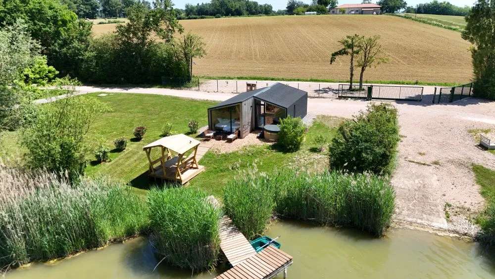 Cabane Bois Flotté à Bâgé-Dommartin, photo 2