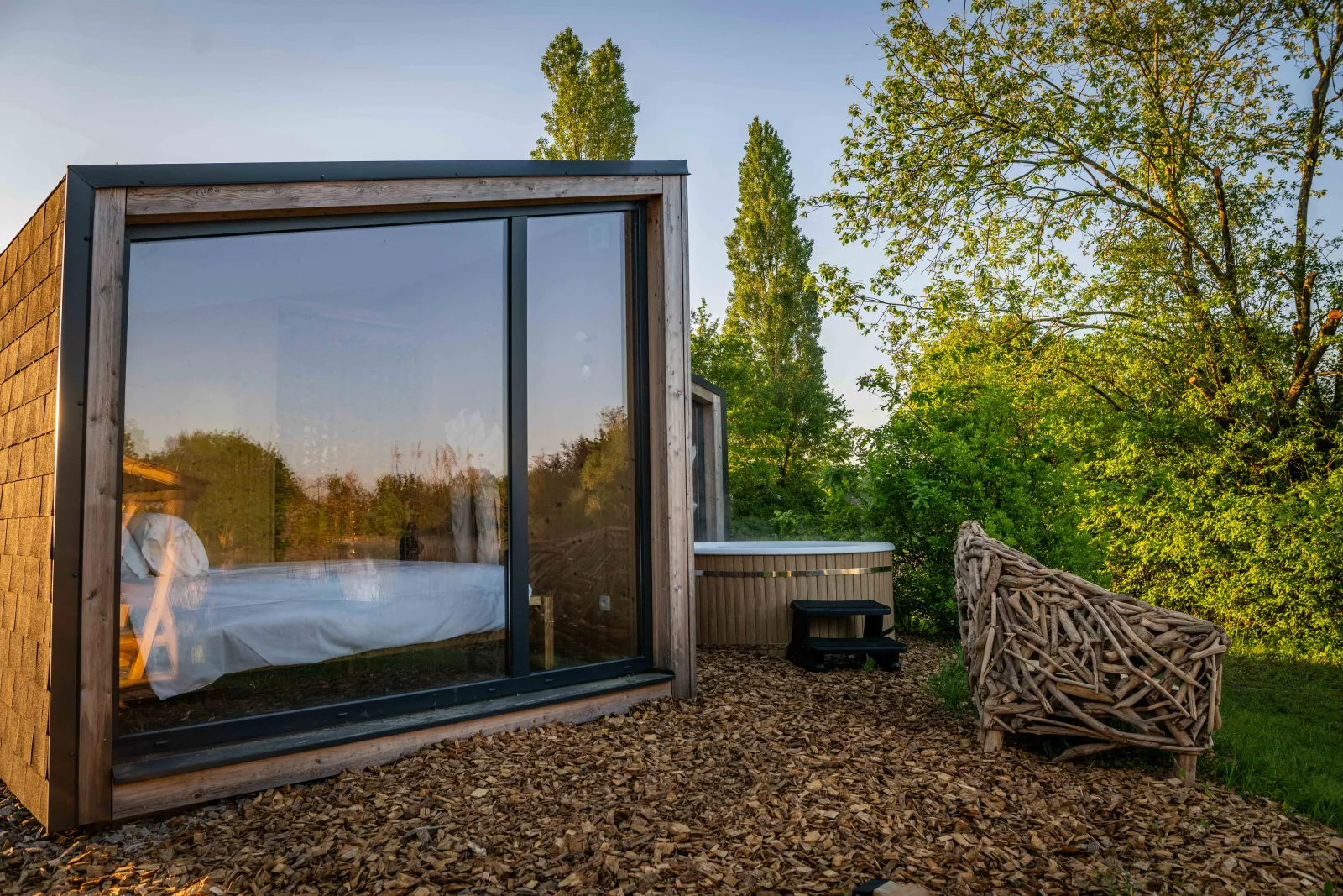 Cabane Bois Flotté à Bâgé-Dommartin, photo 3