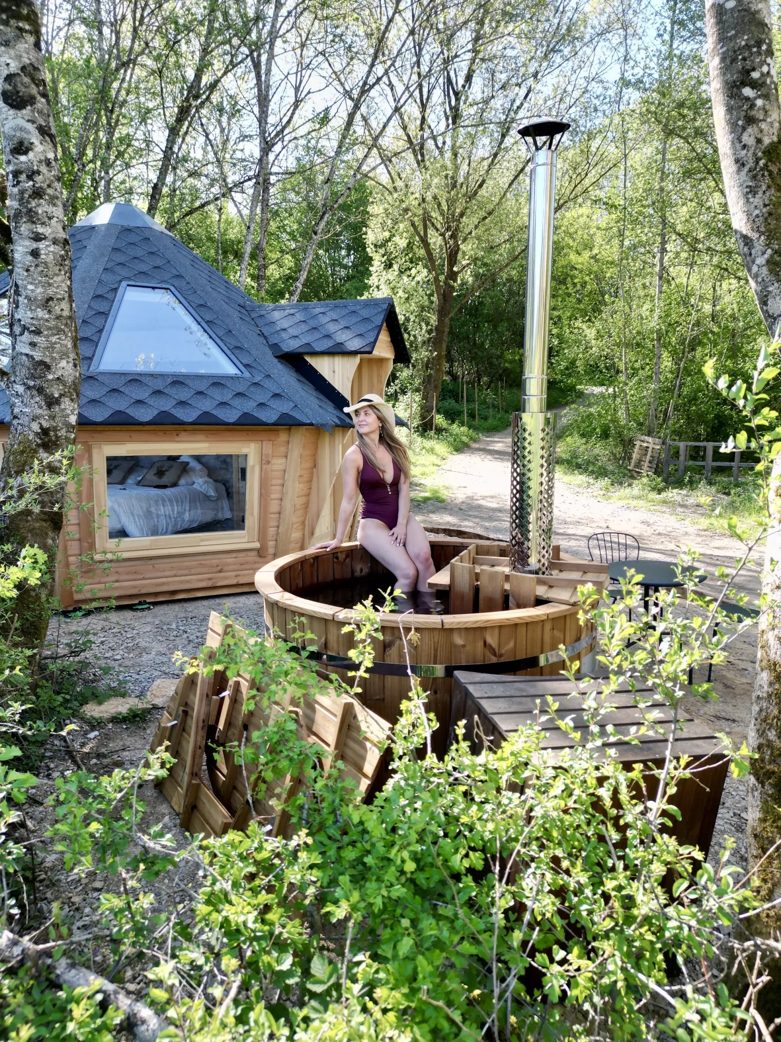 Cabane Boréale, cabane au sol à Viévy