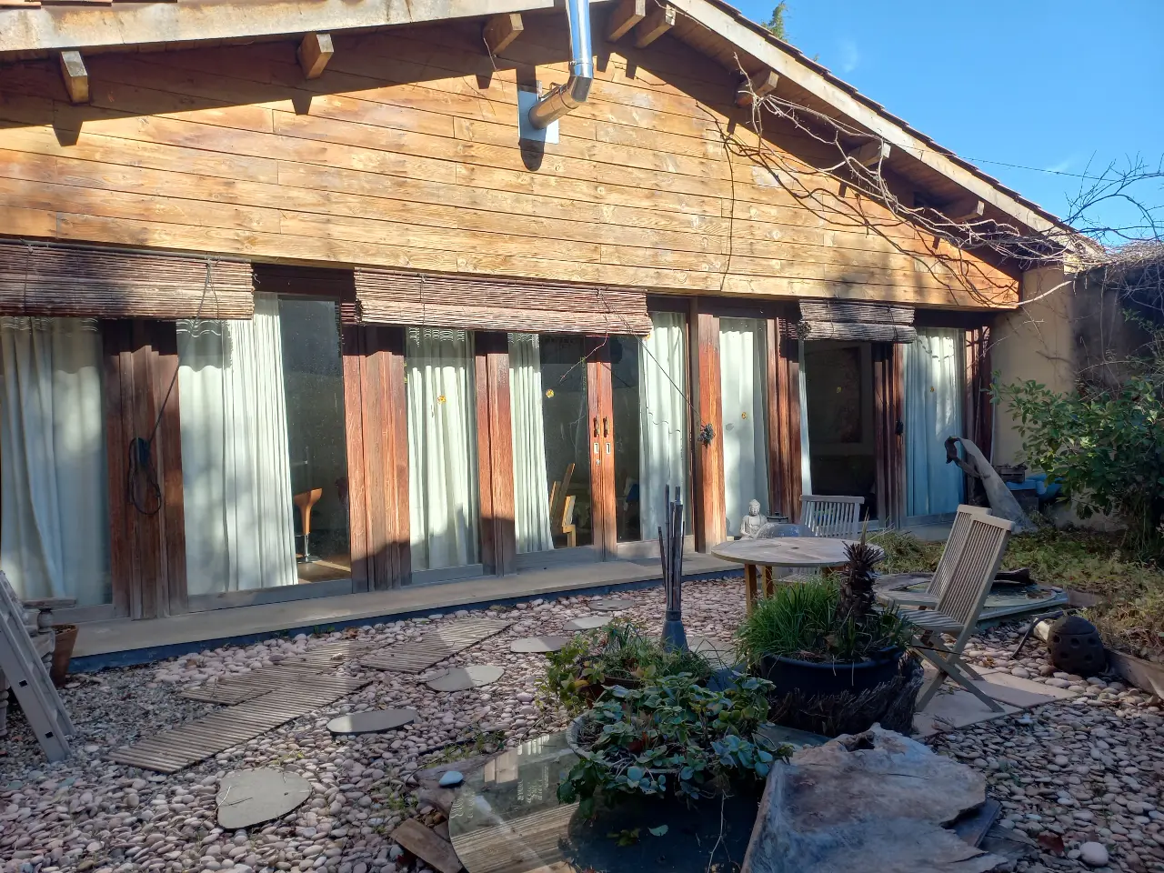Cabane Bornéo, cabane au sol à Graveson