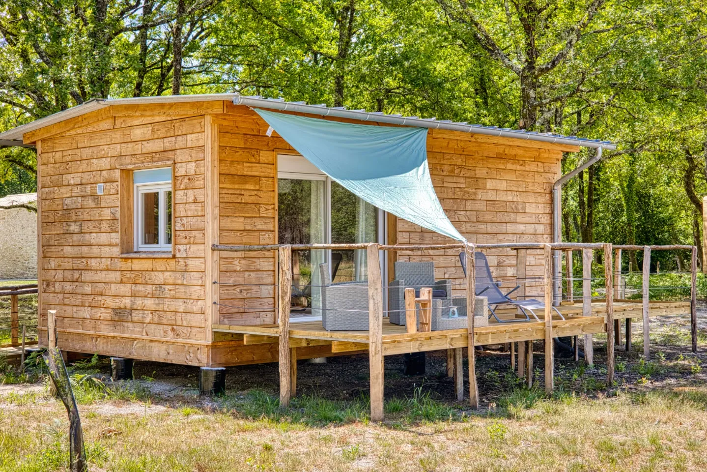 Cabane Brikawood, cabane au sol à Listrac-Médoc