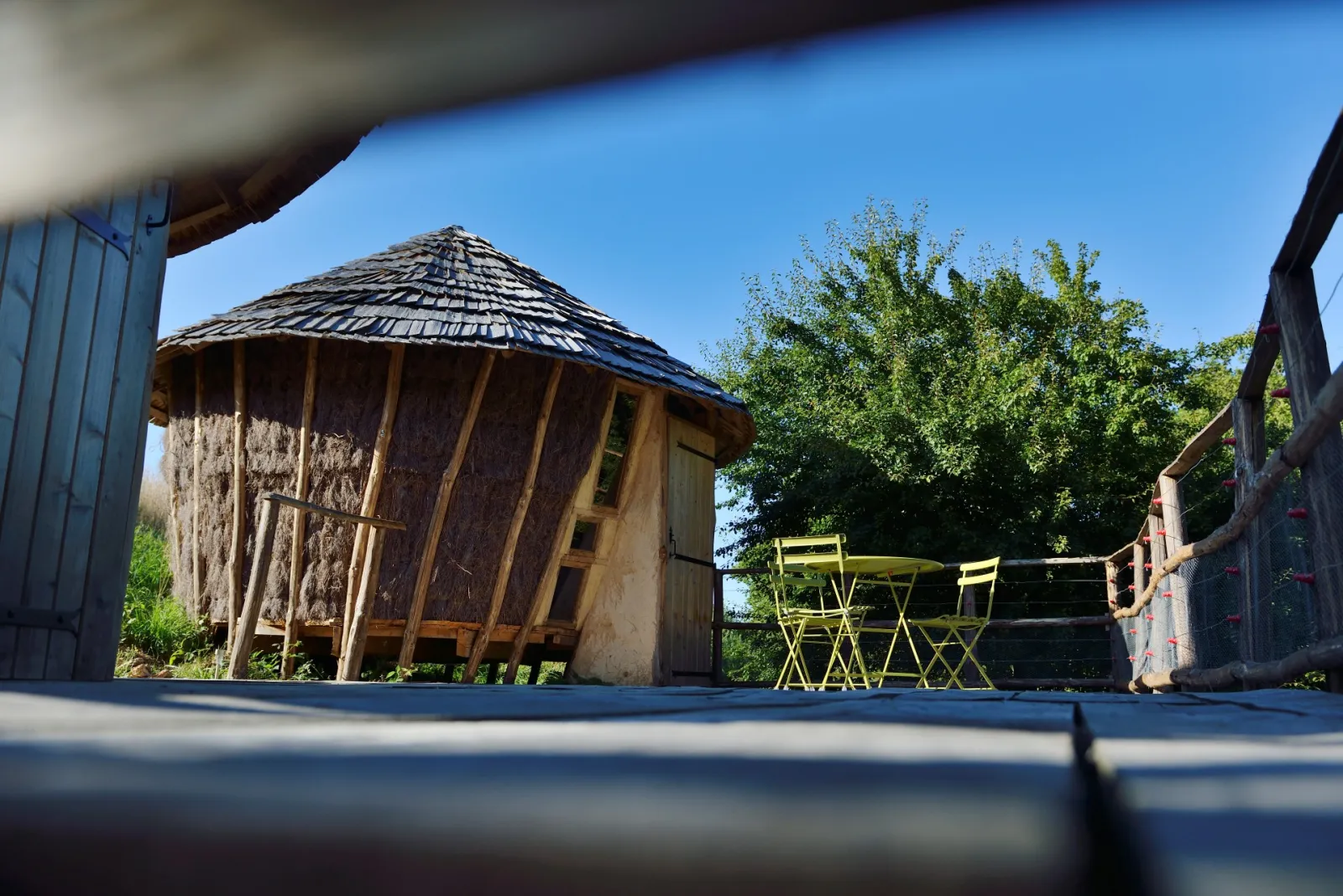 Cabane Bucolique 2, cabane sur pilotis à Les Epesses