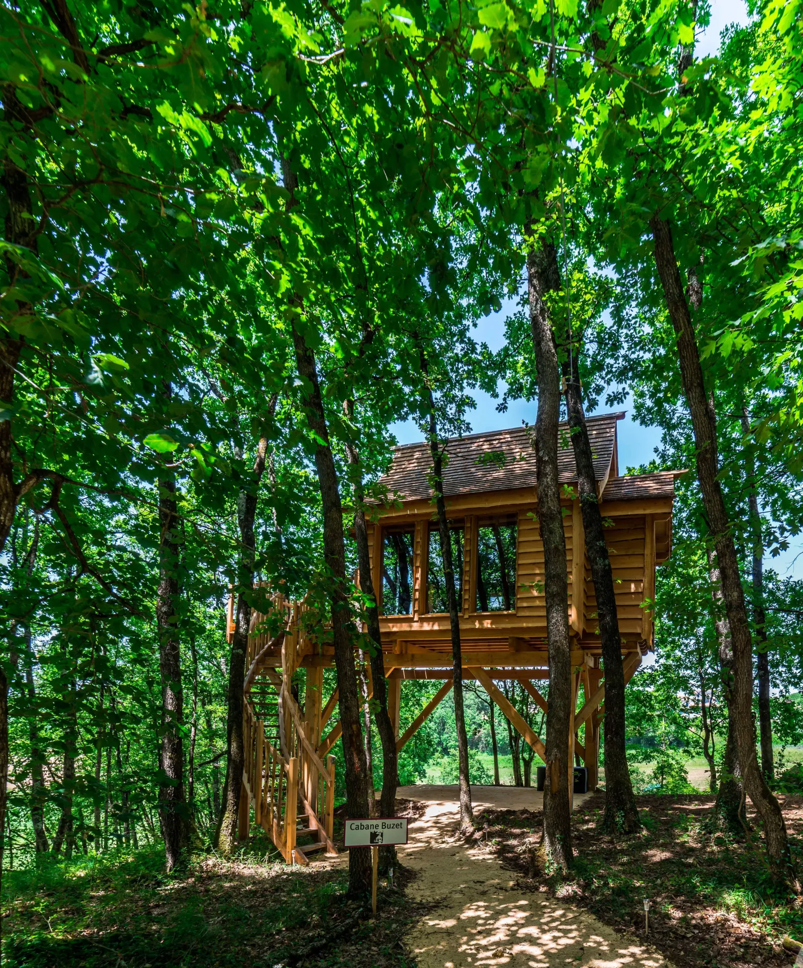 Cabane Buzet, cabane sur pilotis à Port-Sainte-Marie