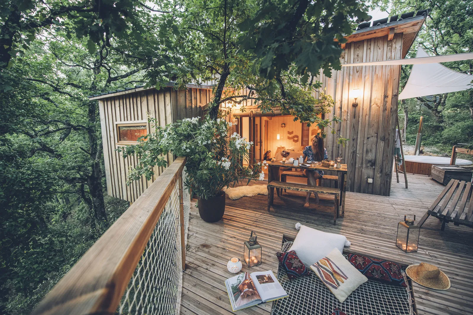 Cabane & Spa 2, cabane au sol à Labastide-de-Penne