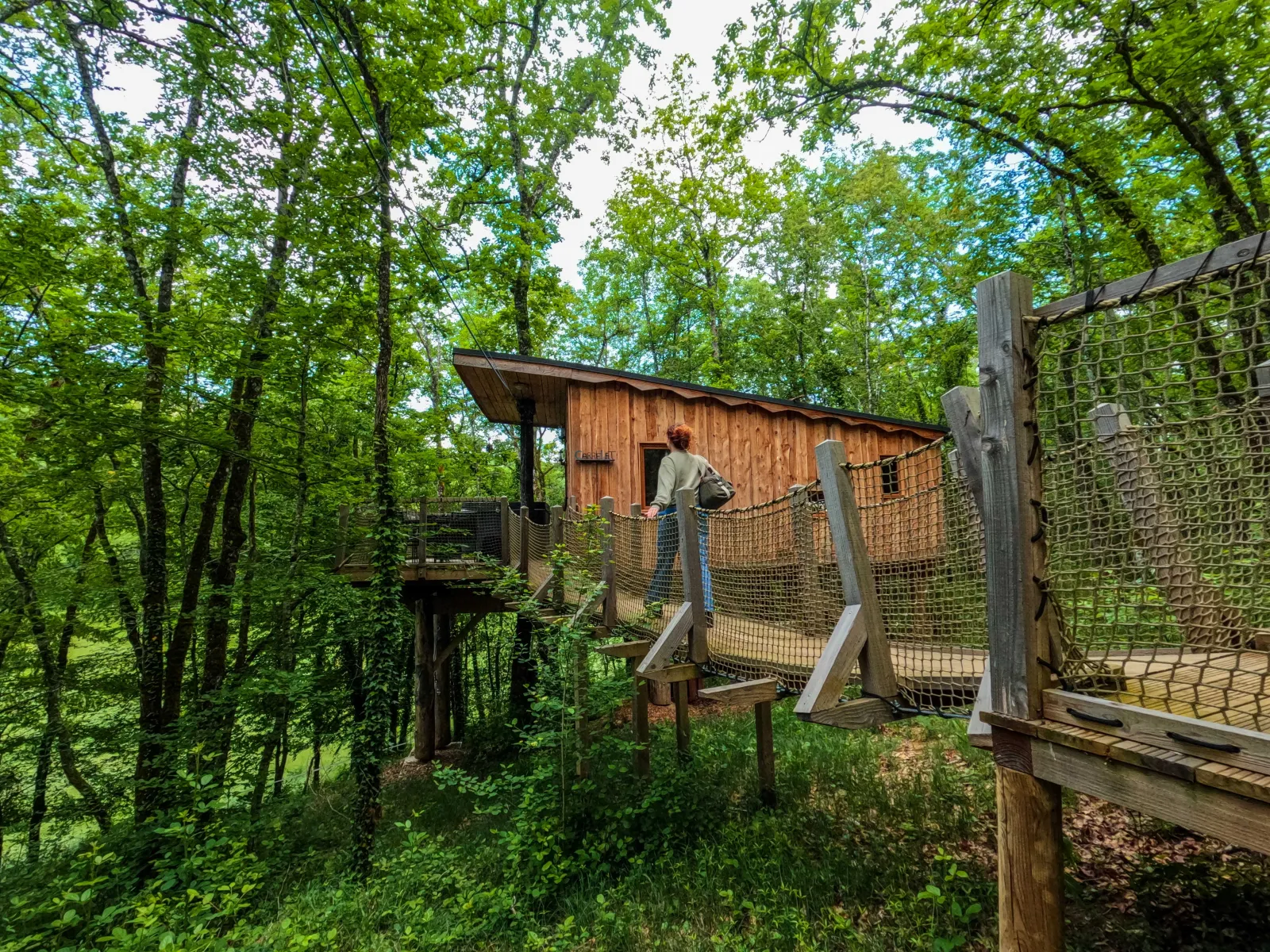Cabane Carrelet, cabane dans les arbres à Lamothe-Fénelon