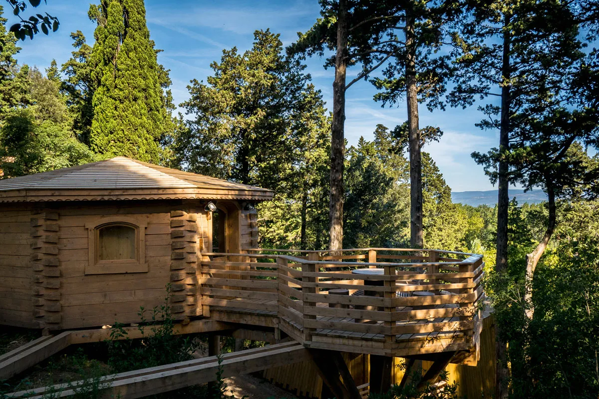 Cabane Cassine, cabane sur pilotis à Villalier