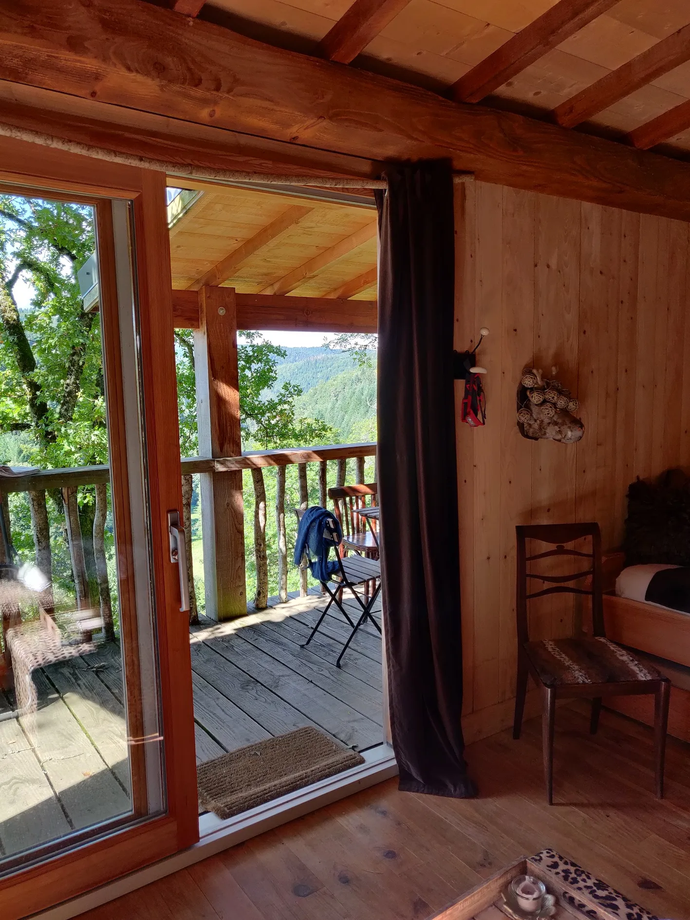 Cabane Châtaignier à Singles, photo 3