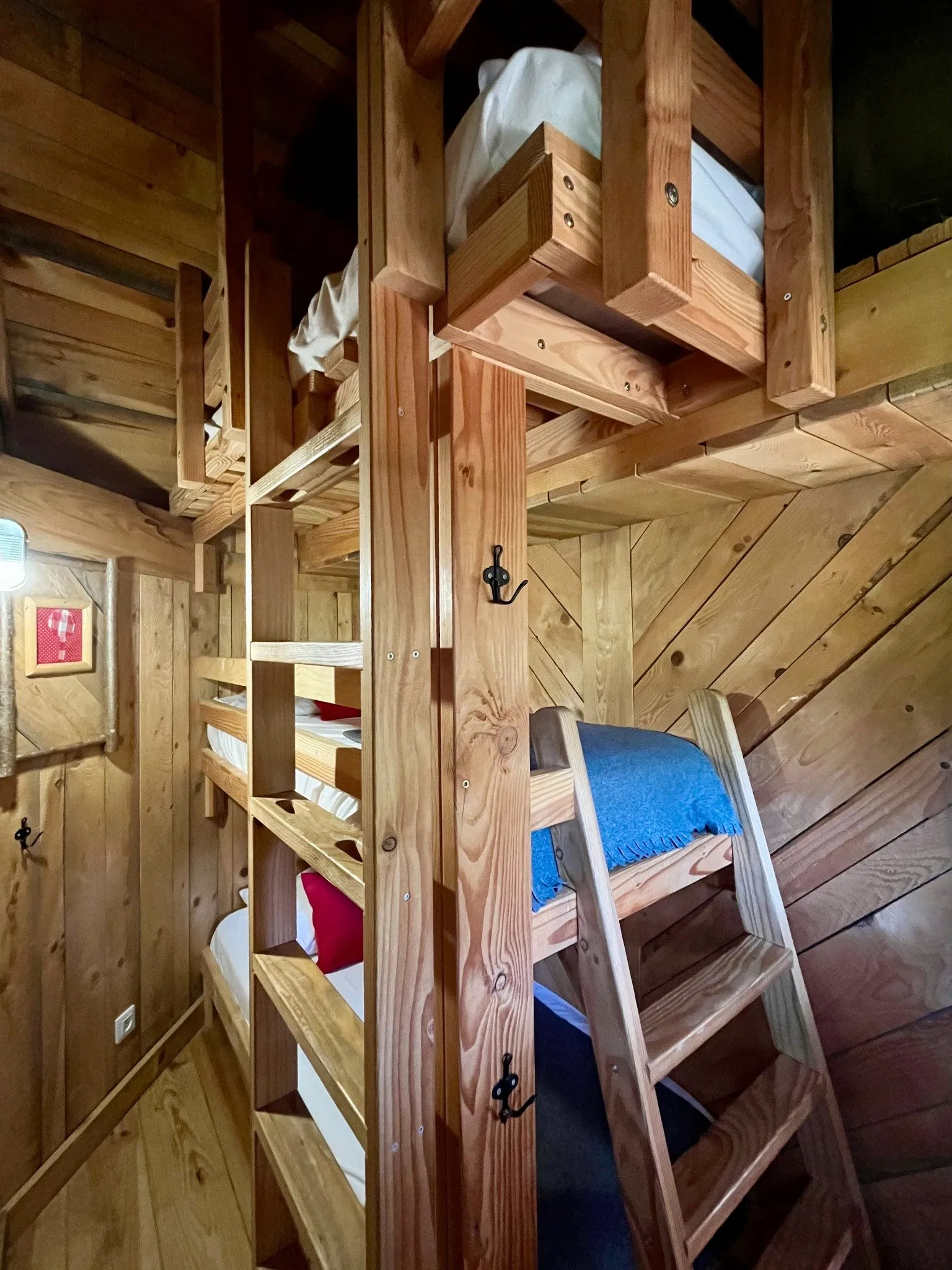 Cabane Cosy Famille à Champdray, photo 5