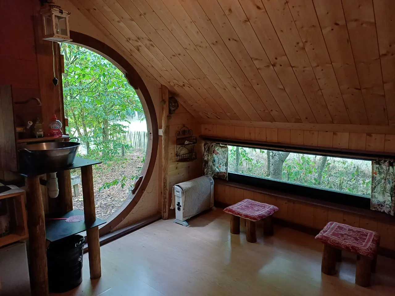 Cabane d'Augustin à Saint-Augustin, photo 2