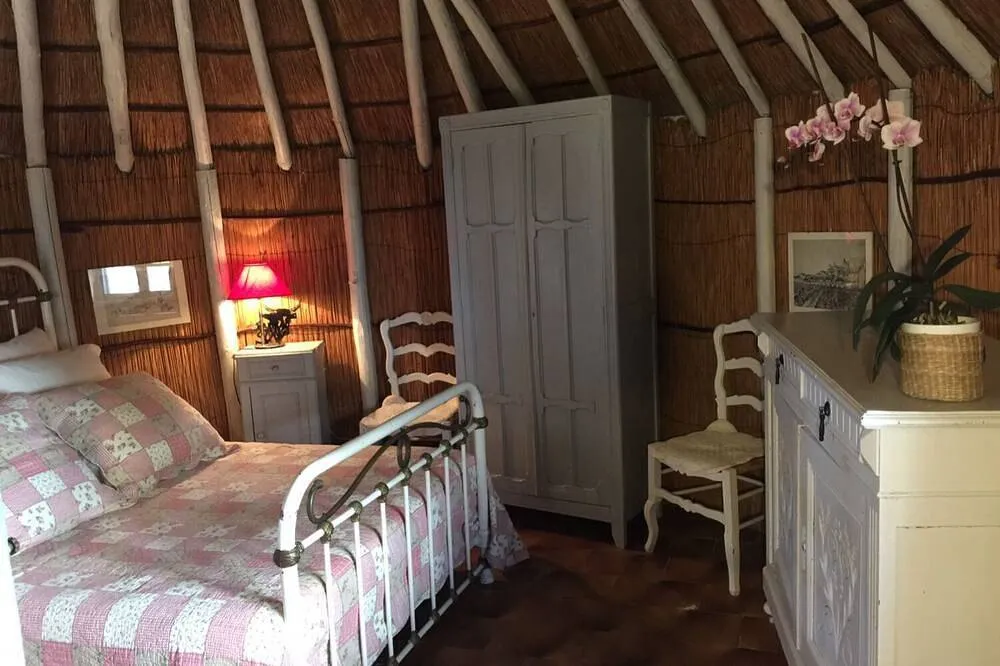 Cabane de gardian camarguaise à Saintes-Maries-de-la-Mer, photo 2