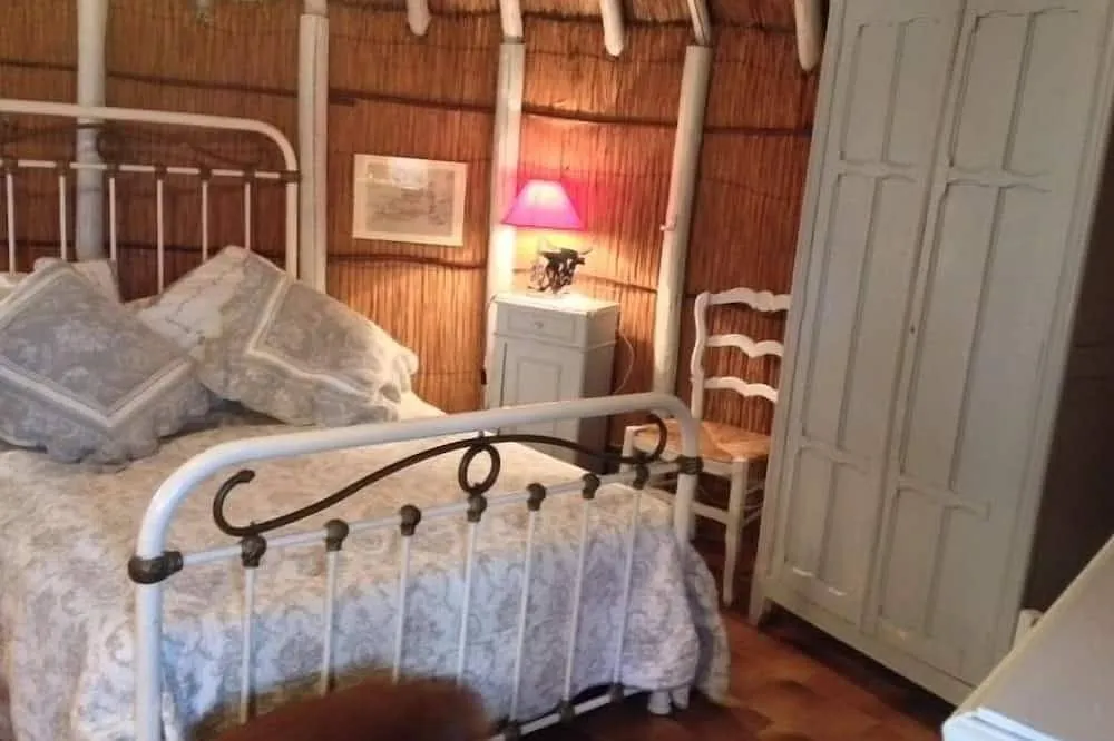 Cabane de gardian camarguaise à Saintes-Maries-de-la-Mer, photo 3