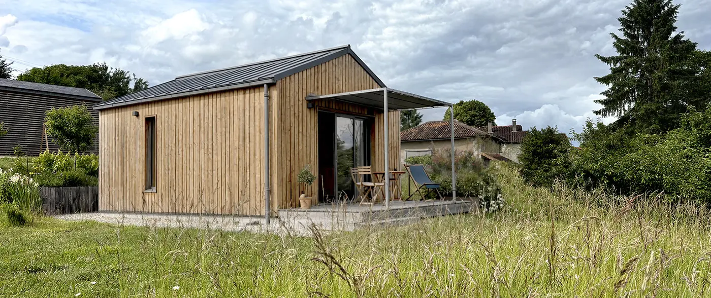 Cabane de la Borderie, cabane au sol à Saint-Martin-de-Ribérac