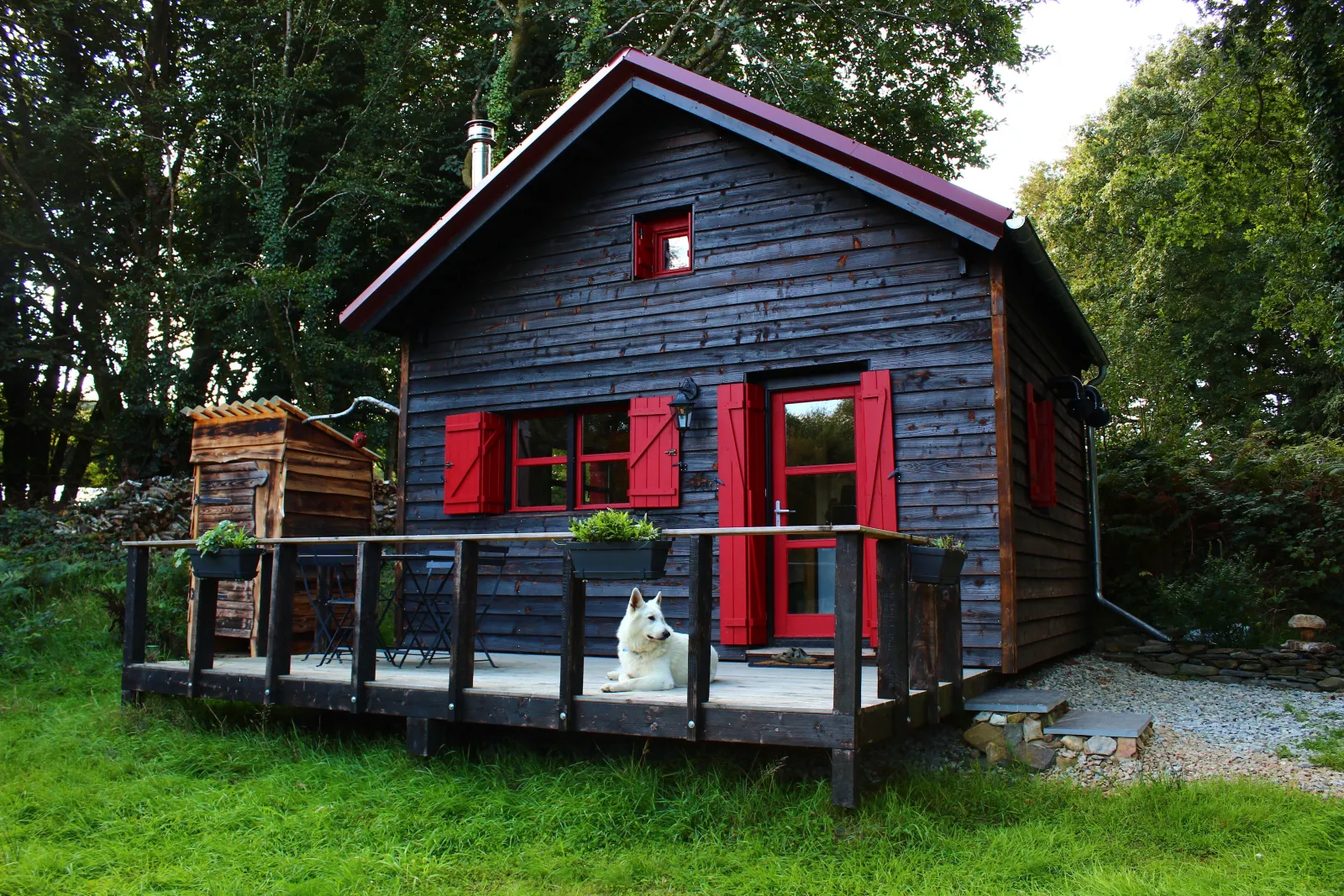 Cabane de la Ferme du Séquoia, cabane au sol à Paule