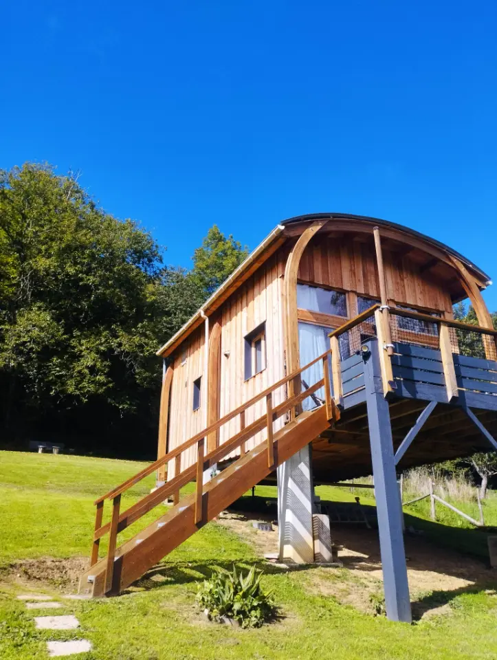 Cabane de Lezan, cabane sur pilotis à Sauveterre-de-Comminges