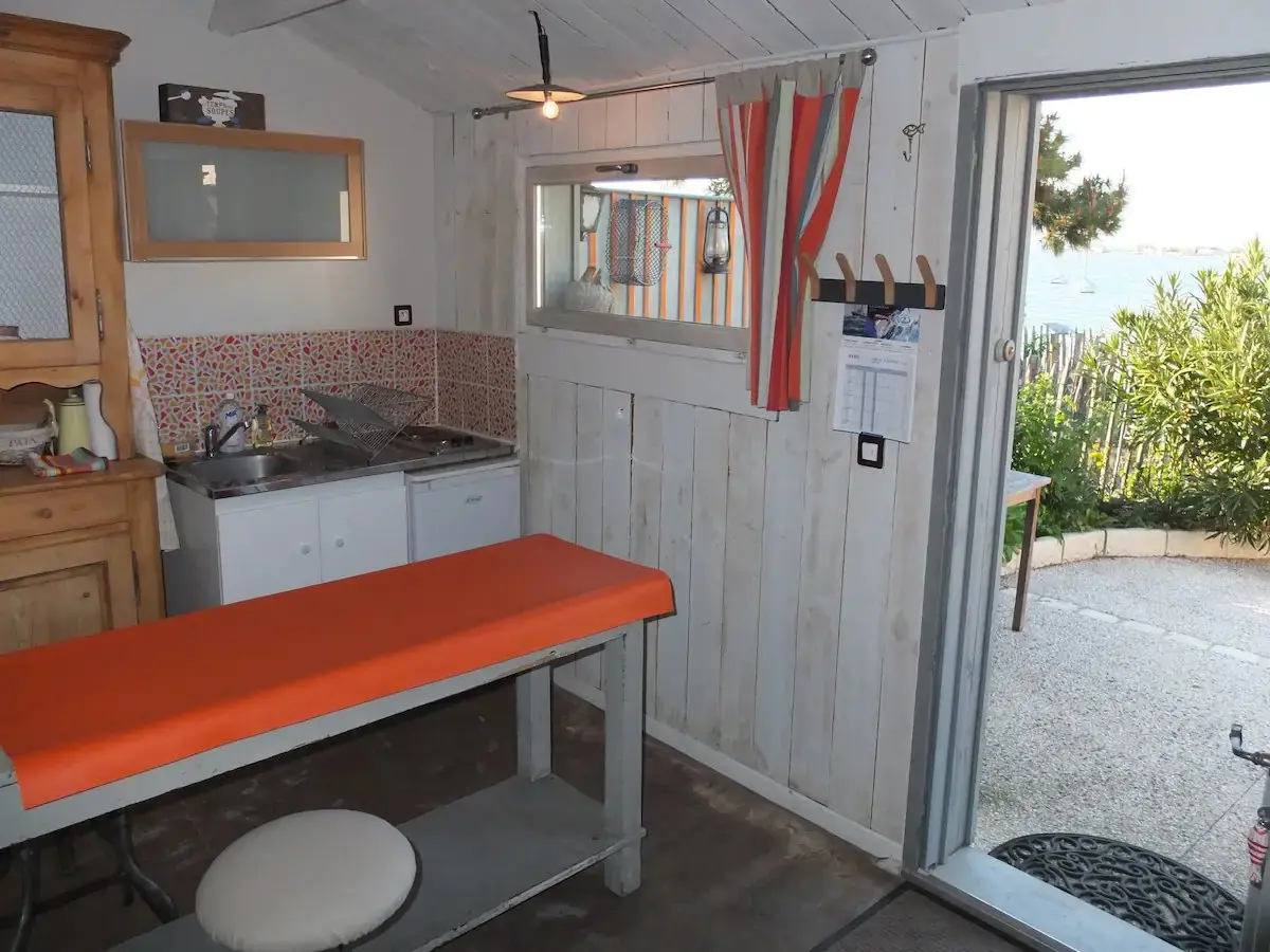 Cabane de pêcheur, cabane au sol à Bourcefranc-le-Chapus
