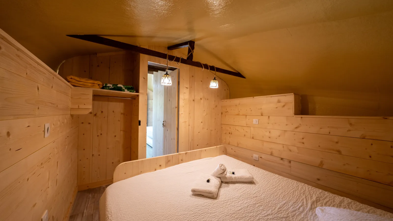 Cabane de Vendredi à Bar-sur-Aube, photo 3