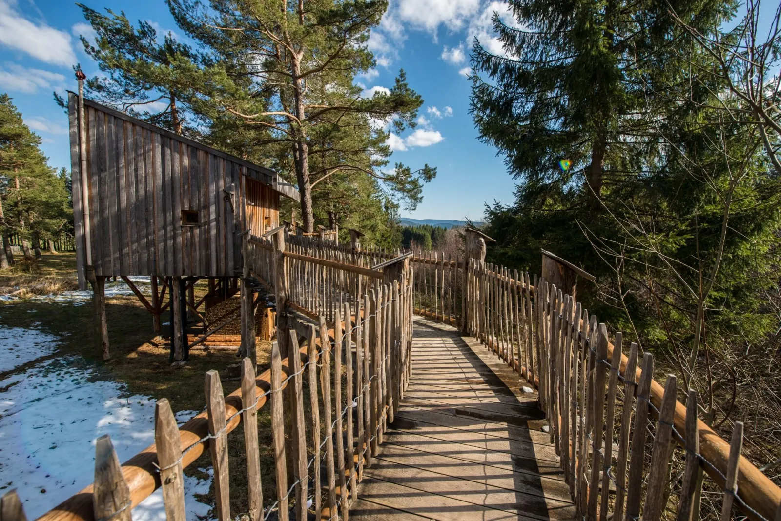Cabane Deluxe Famille, cabane dans les arbres à Champdray