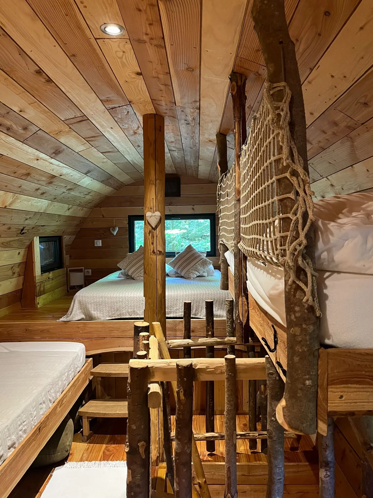 Cabane Deluxe Famille à Champdray, photo 3