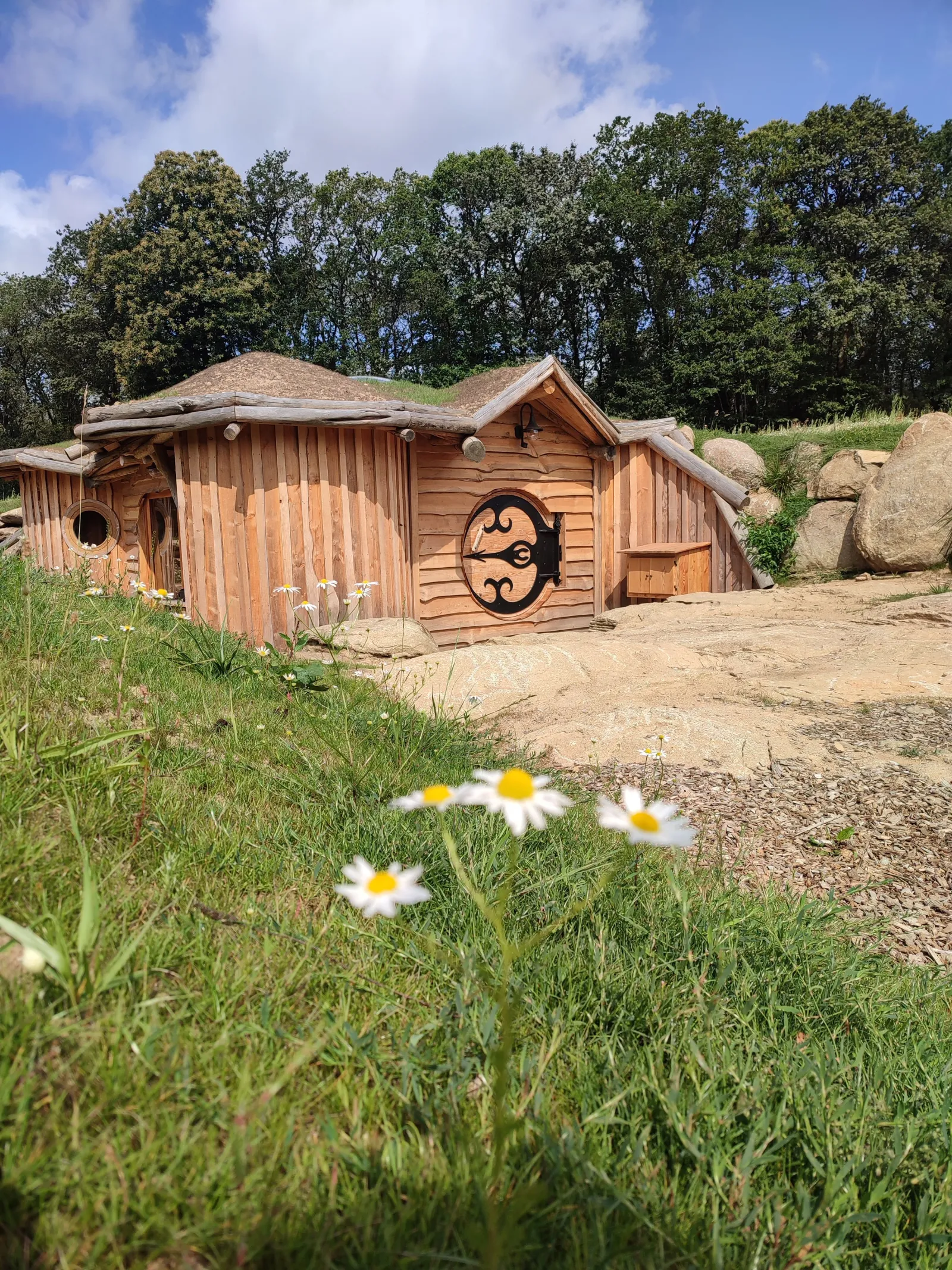 Cabane des Korrigans à Gomené, photo 2