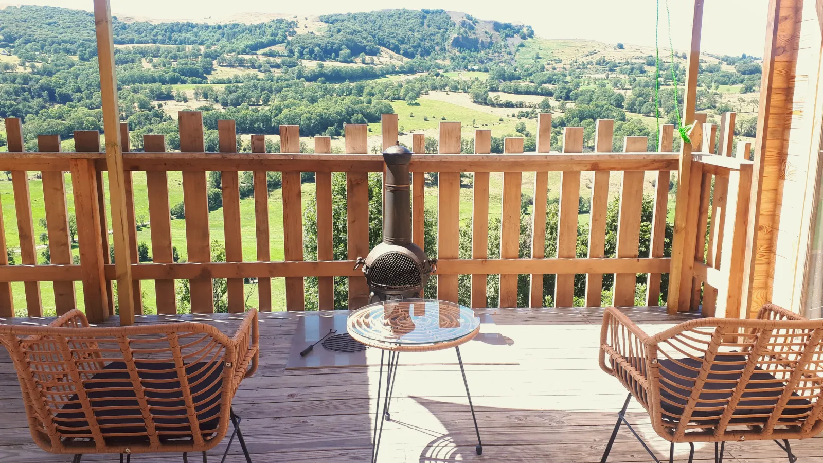 Cabane des Milvus à Cheylade, photo 3