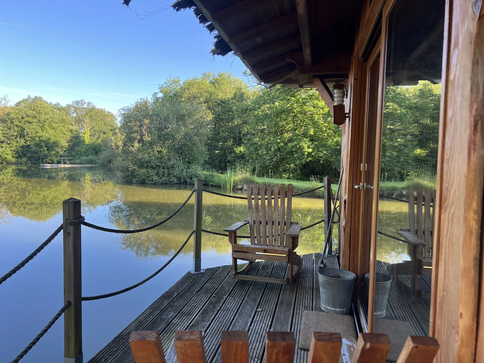 Cabane des Tourtereaux à Roches, photo 2