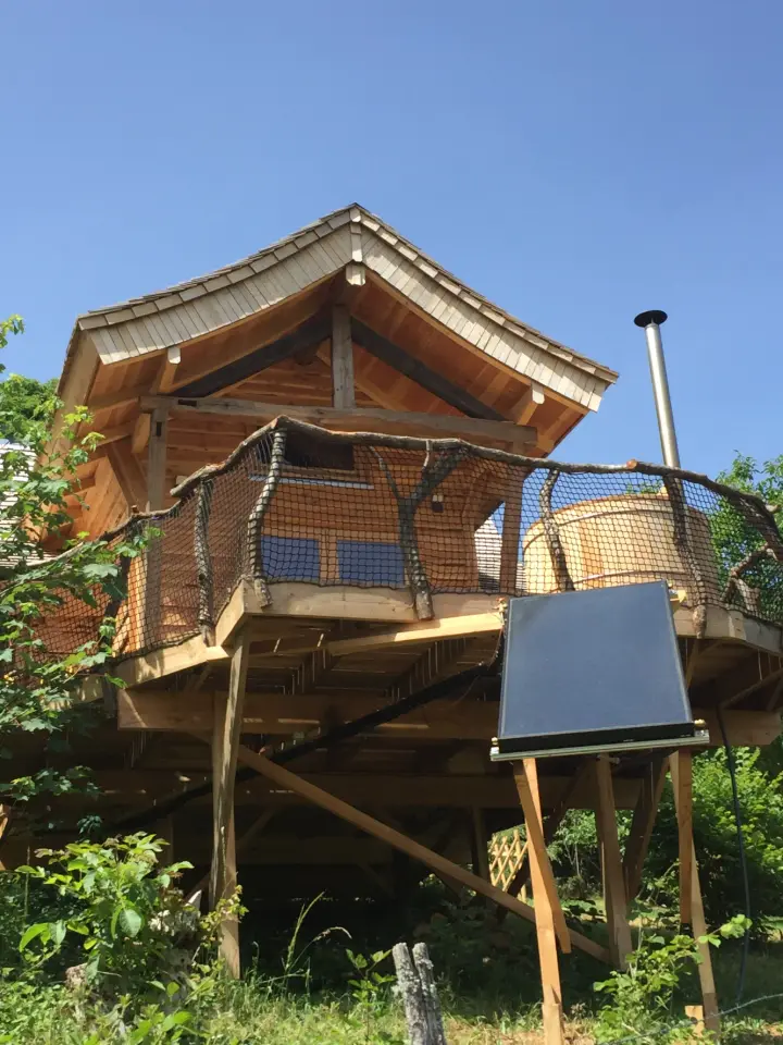 Cabane des Vargottes, cabane au sol à Le Val-d'Ajol