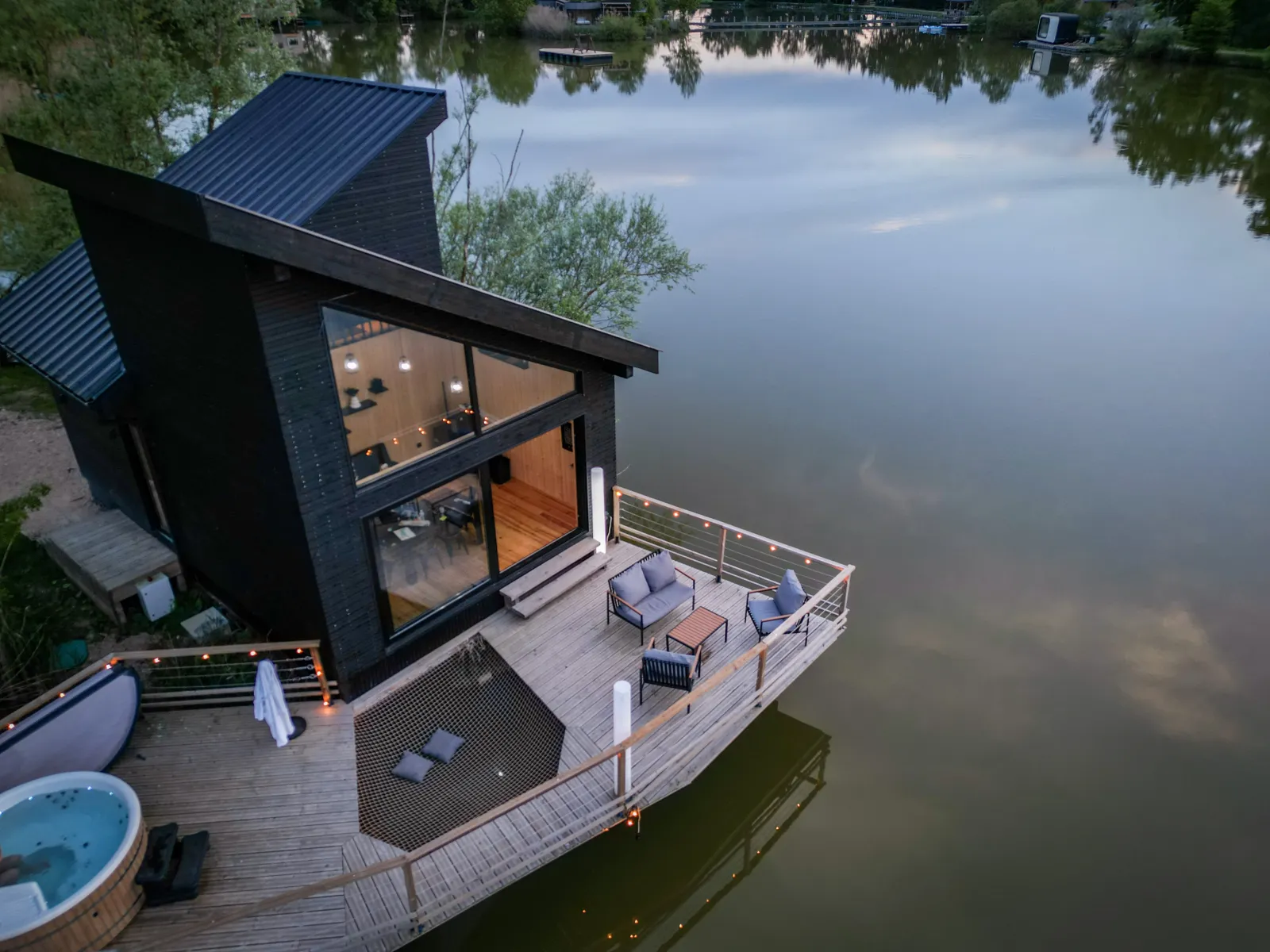 Cabane Design à Bâgé-Dommartin, photo 3