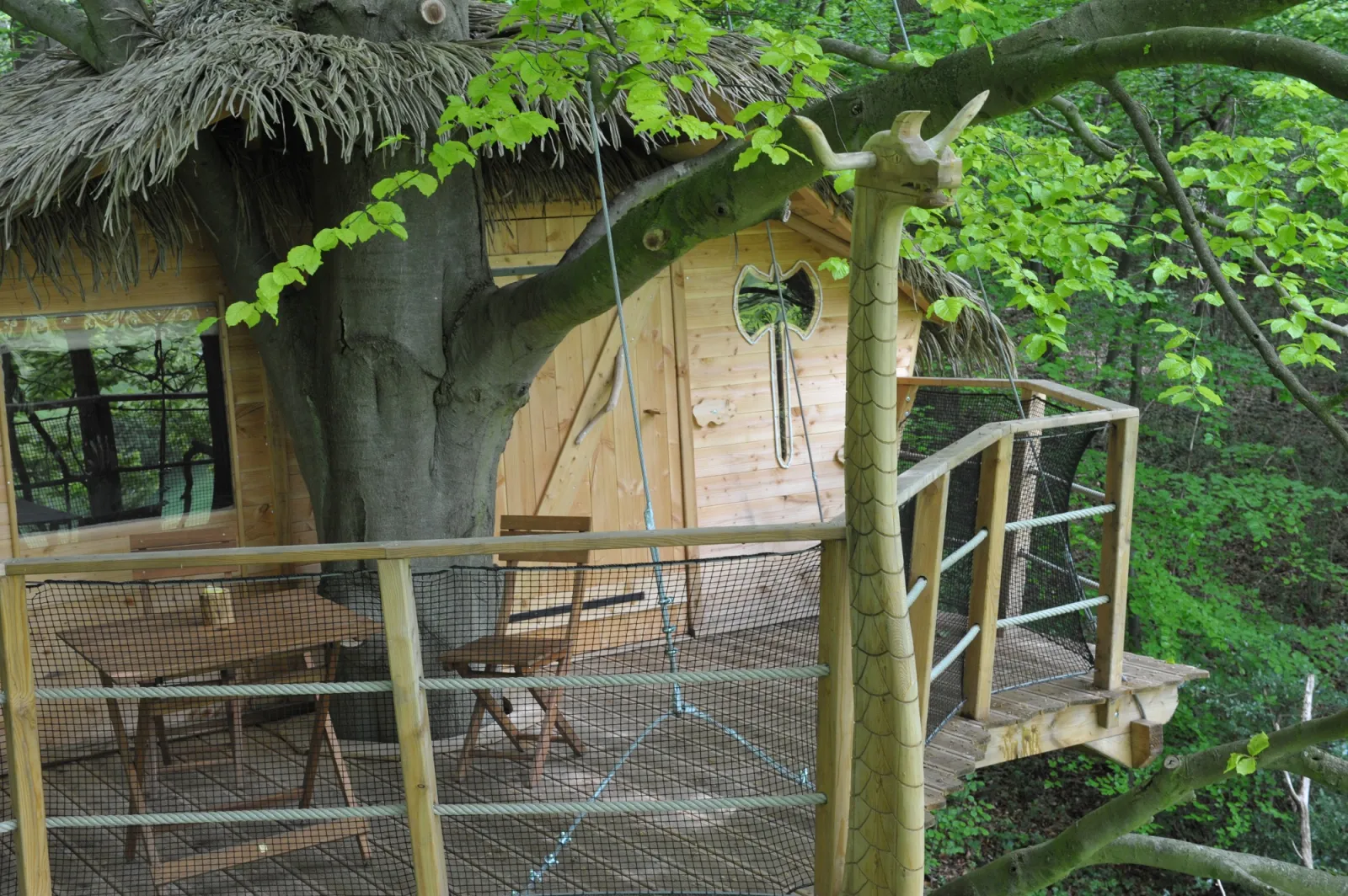Cabane Drakkar à Saint-Germain-des-Essourts, photo 3