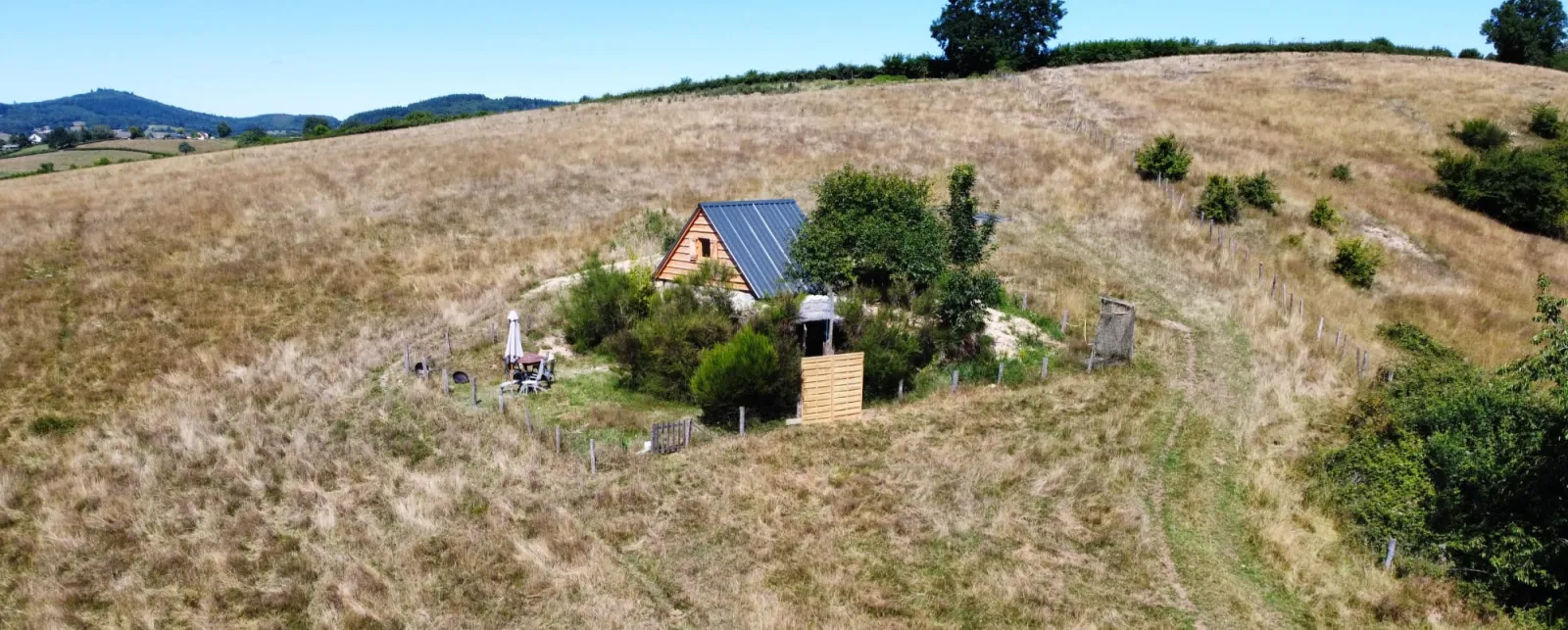 Cabane du Berger, cabane au sol à Saint-Didier-sur-Arroux