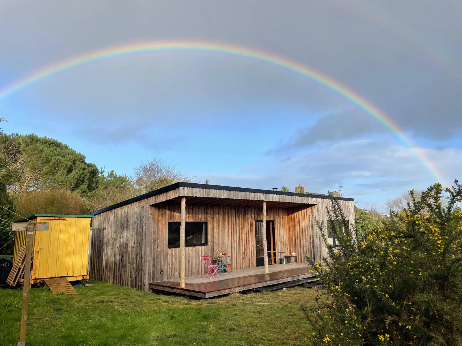 Cabane du Bout du Monde, cabane au sol à Crozon