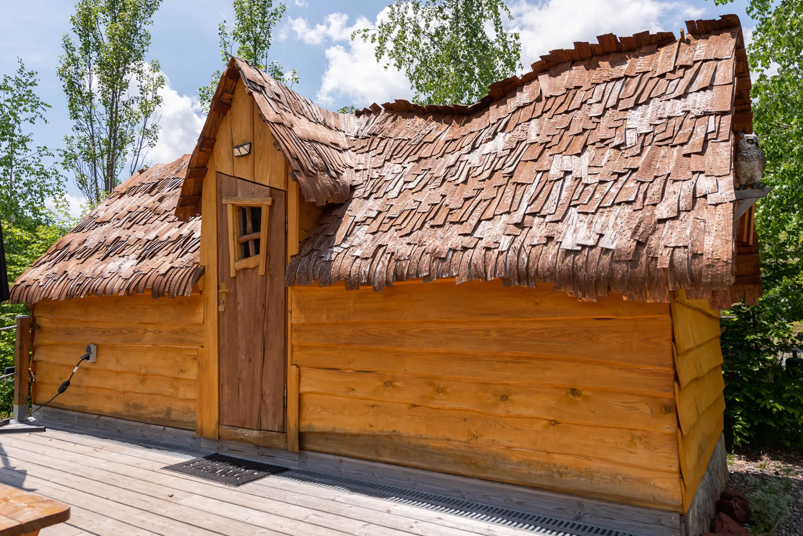Cabane du Cians, cabane au sol à Péone