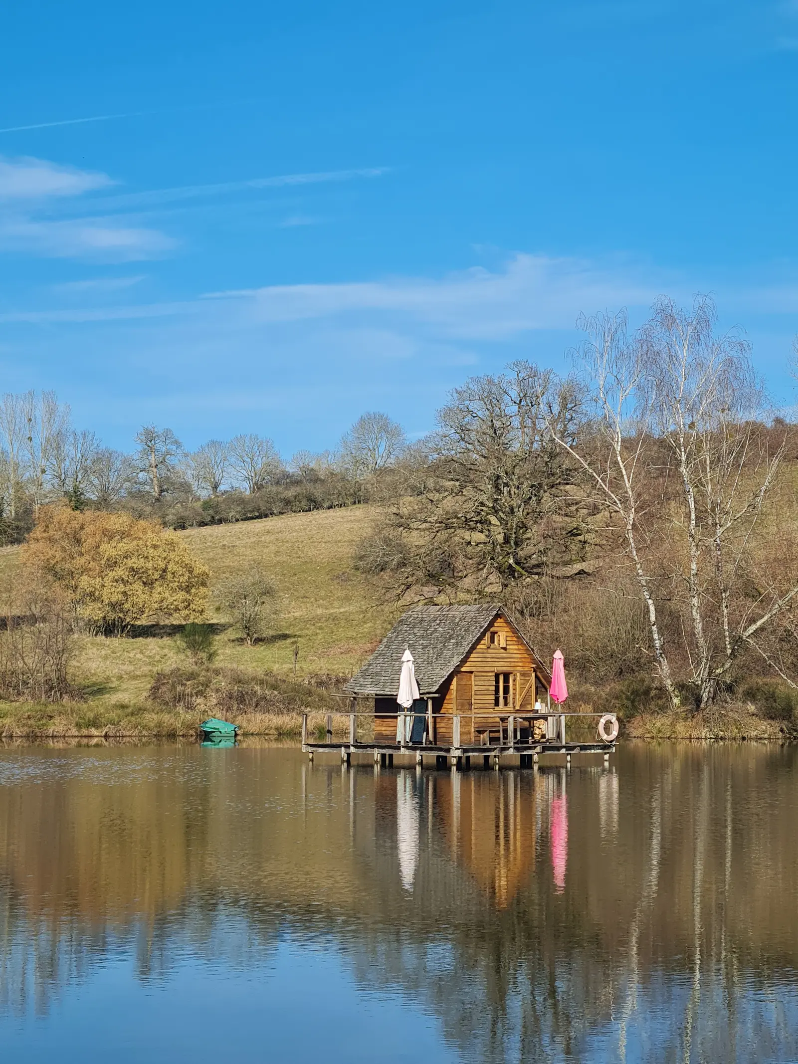 Cabane du Paraclet, cabane sur l'eau à Saint-Didier-sur-Arroux