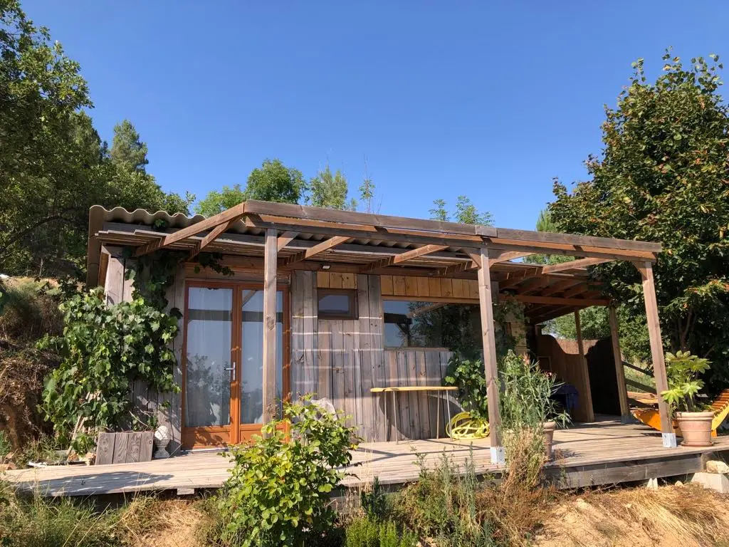 Cabane du rayon vert à Saint-Michel-de-Chabrillanoux, photo 3