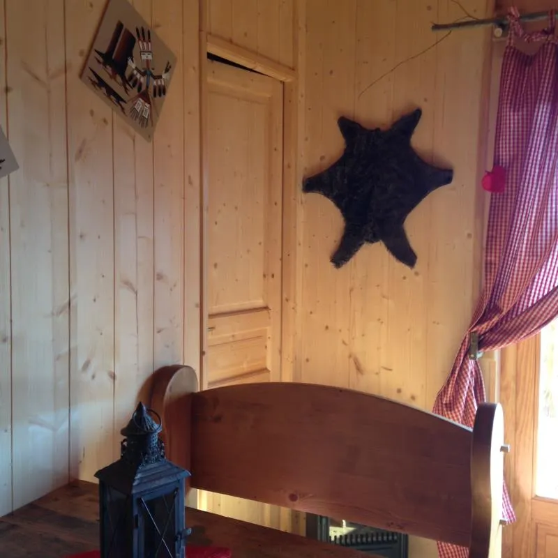 Cabane du Trappeur à Cessières-Suzy, photo 2