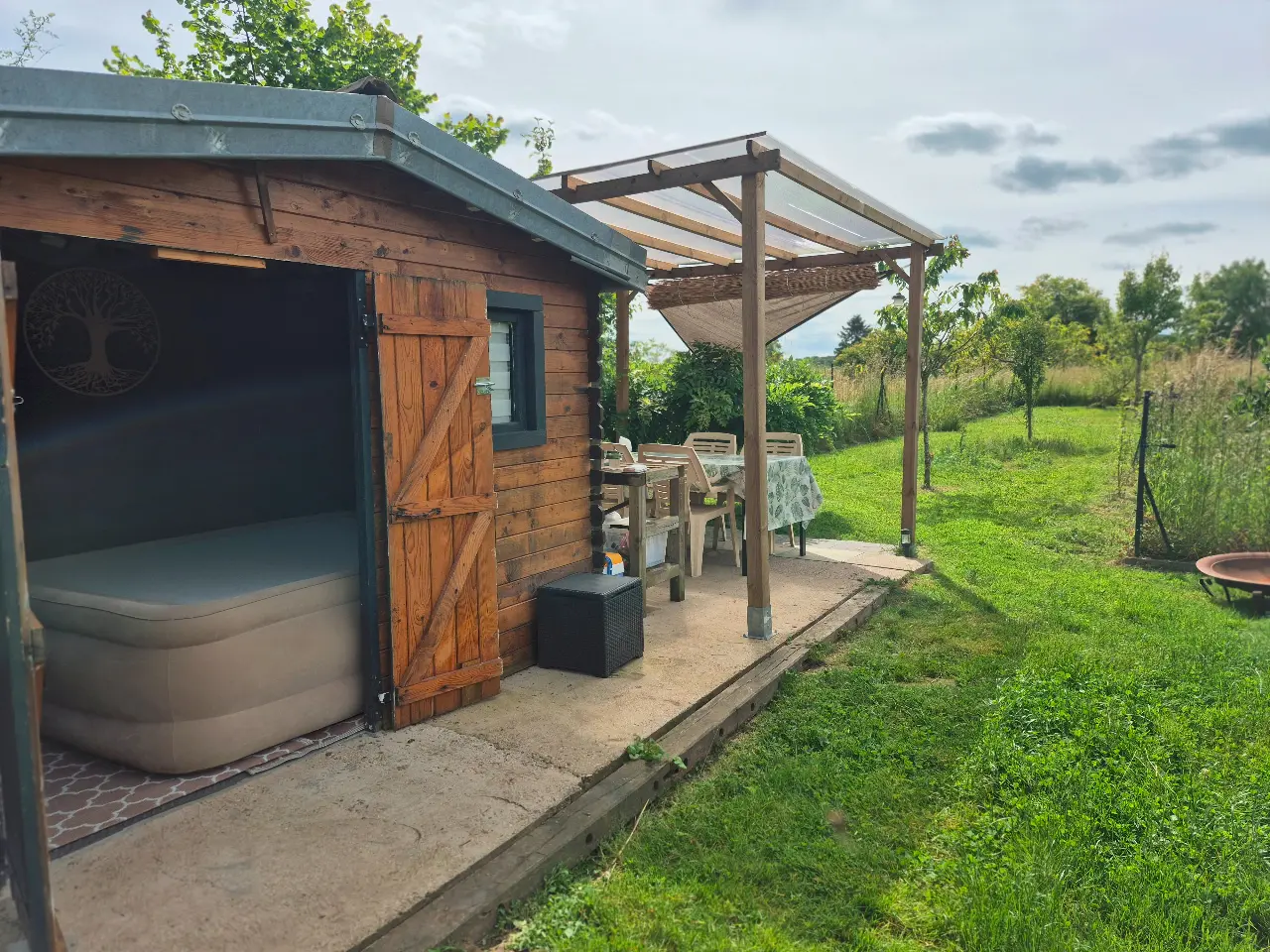 Cabane du verger à Essertenne-et-Cecey, photo 4