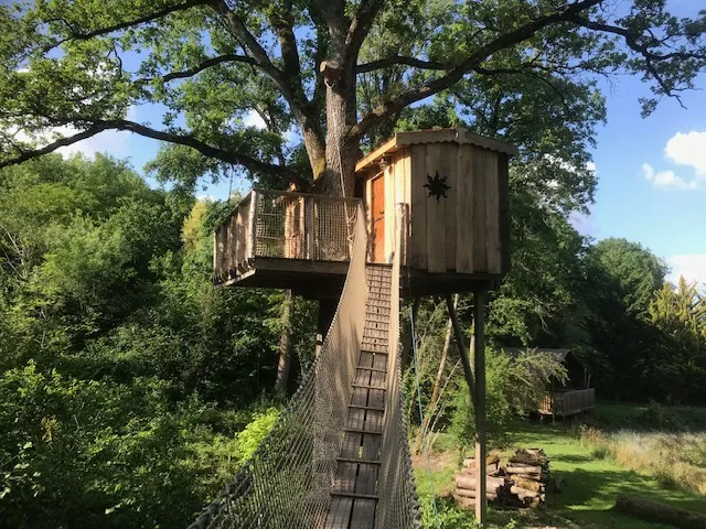 Cabane du Vieux Chêne à Descartes, photo 3