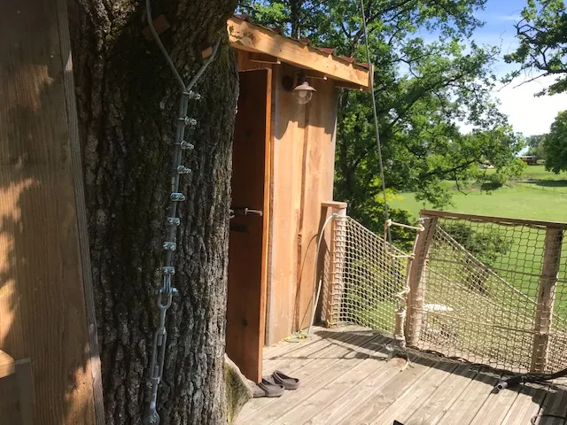 Cabane du Vieux Chêne à Descartes, photo 4