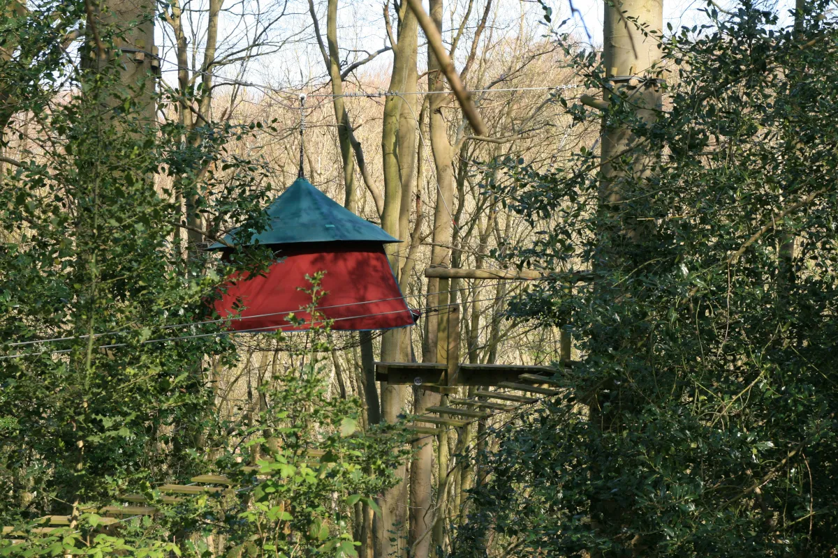 Cabane du Woody Park, cabane dans les arbres à Fécamp