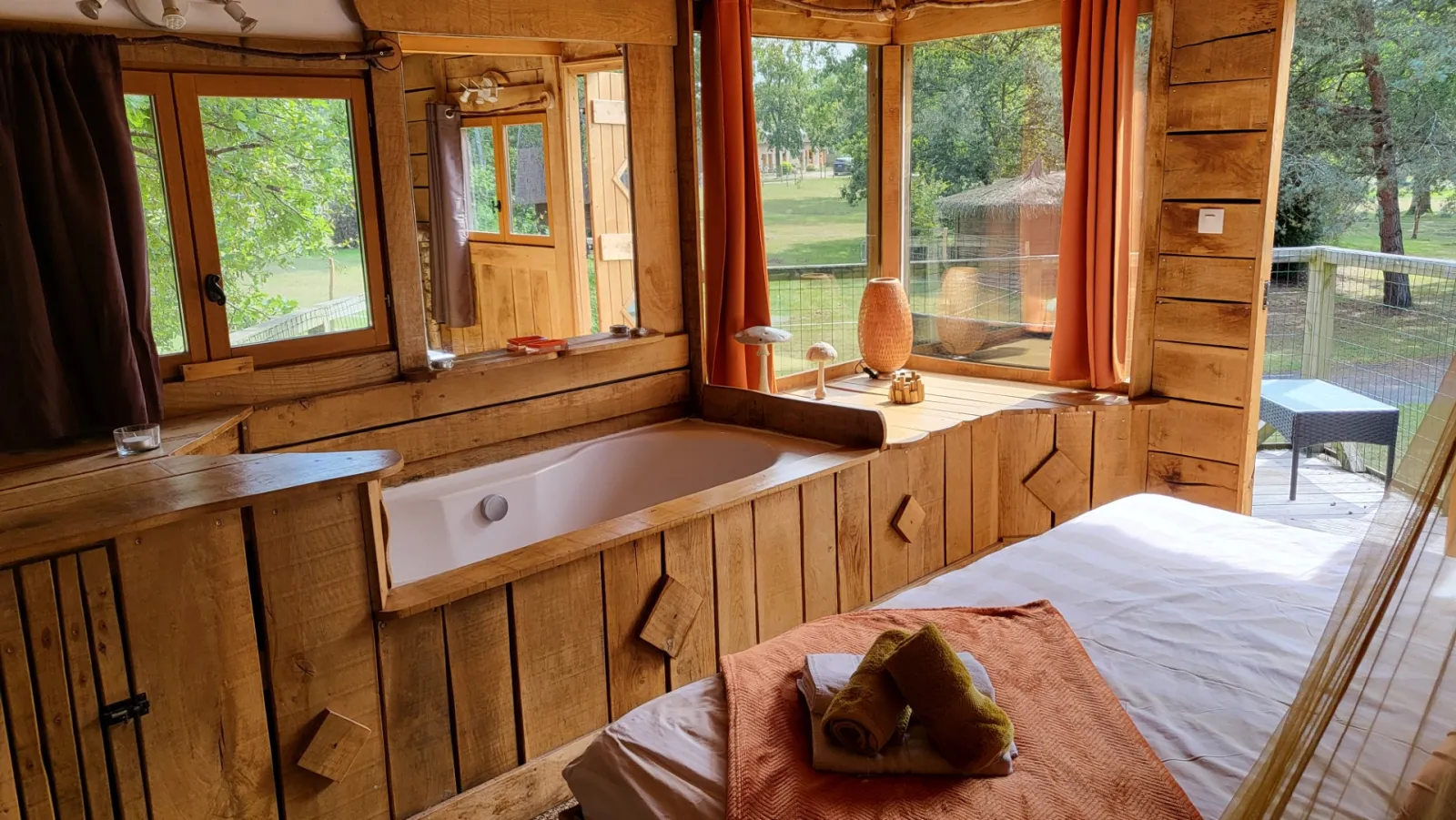 Cabane Duo Spa à Fère-en-Tardenois, photo 3