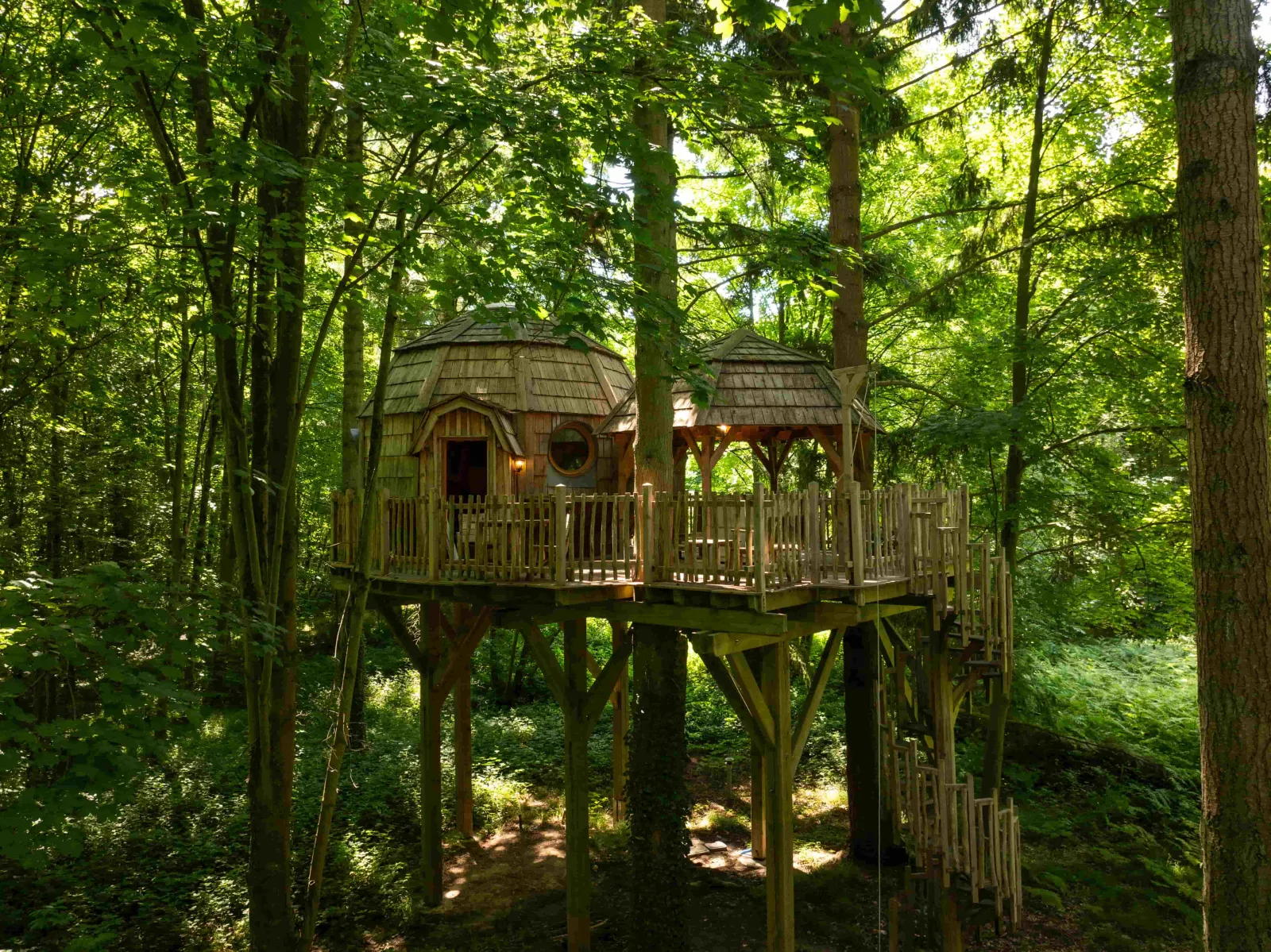 Cabane Duo Spa sur Pilotis, cabane sur pilotis à Raray