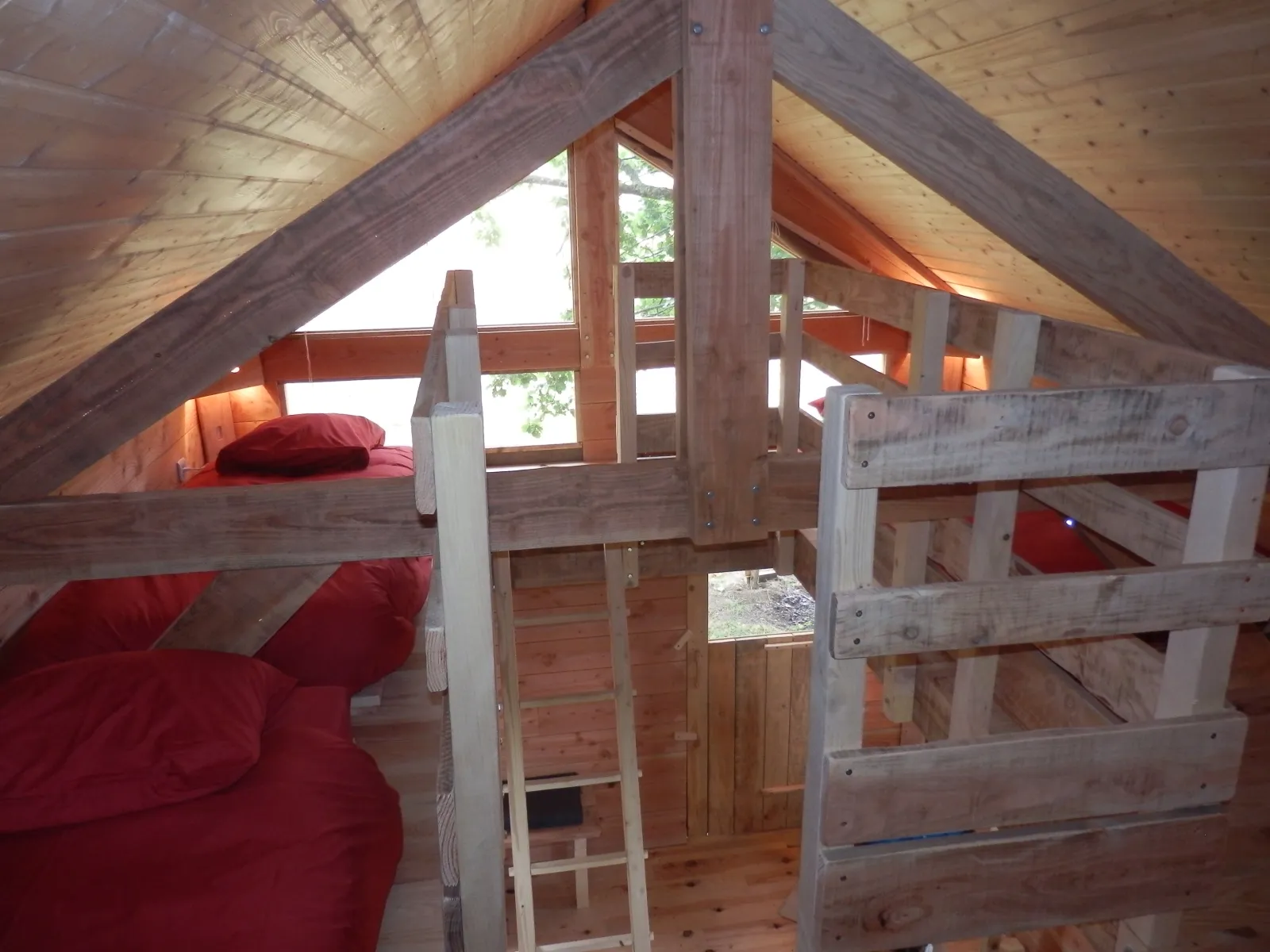 Cabane écolodge du Plessis à Broye, photo 5