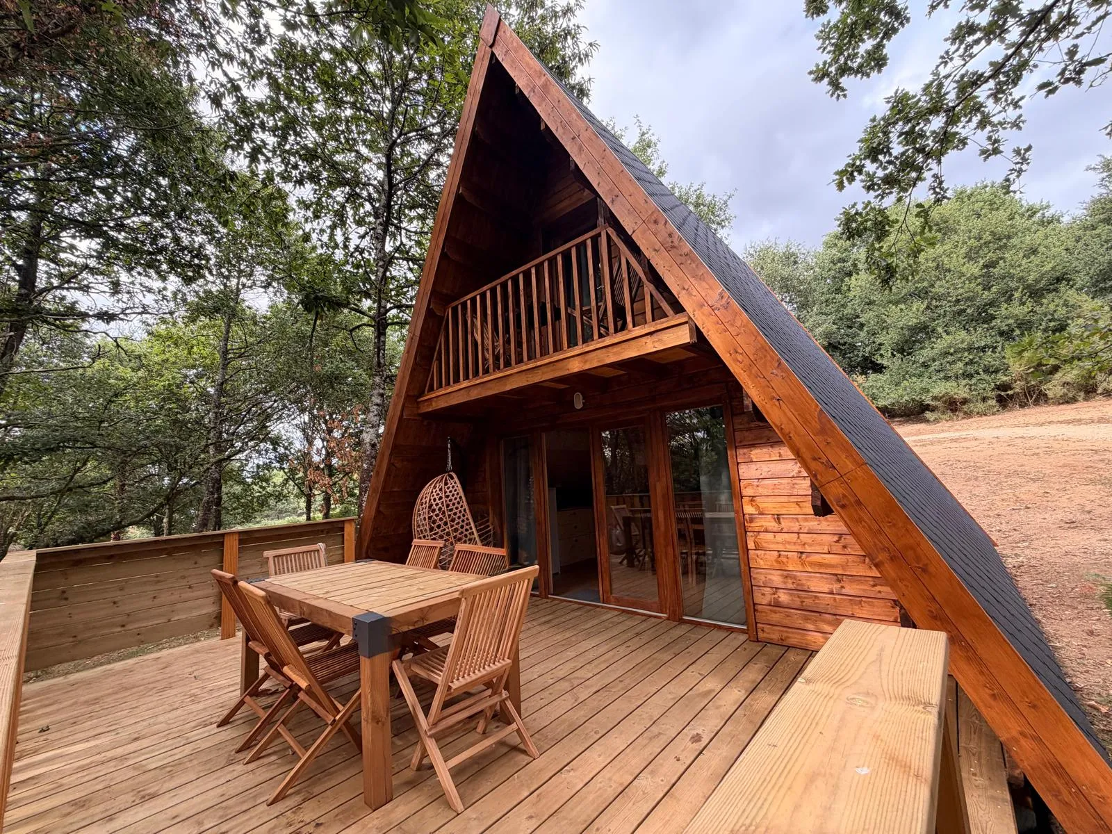 Cabane en A de Koadou, cabane au sol à Pluméliau-Bieuzy