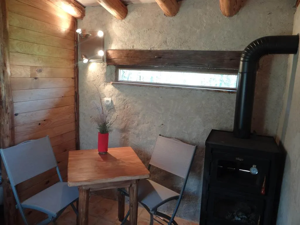 Cabane en Pierre du Verbamont à Claudon, photo 5