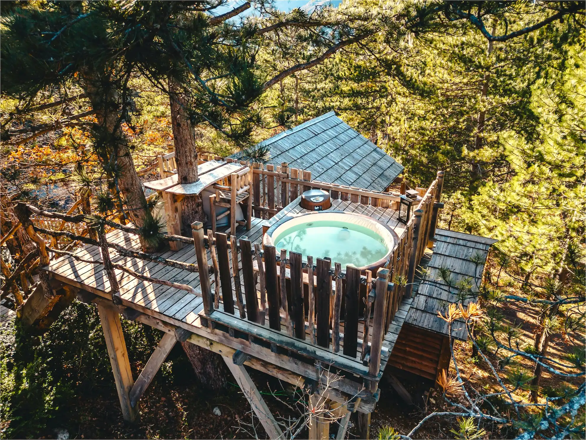 Cabane Épine Vinette, cabane dans les arbres à Serres