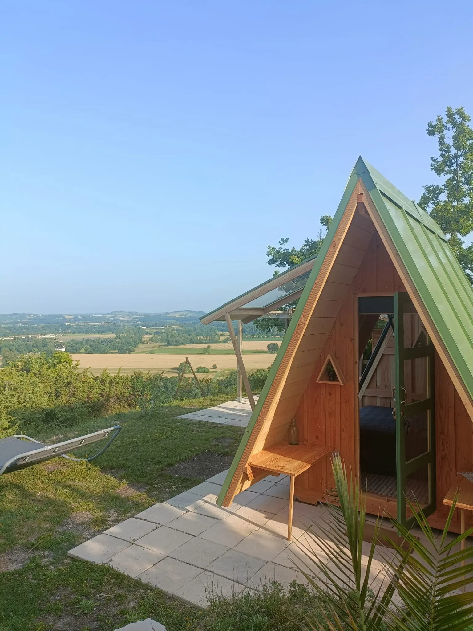 Cabane Estelas à Castelnau-de-Lévis, photo 2