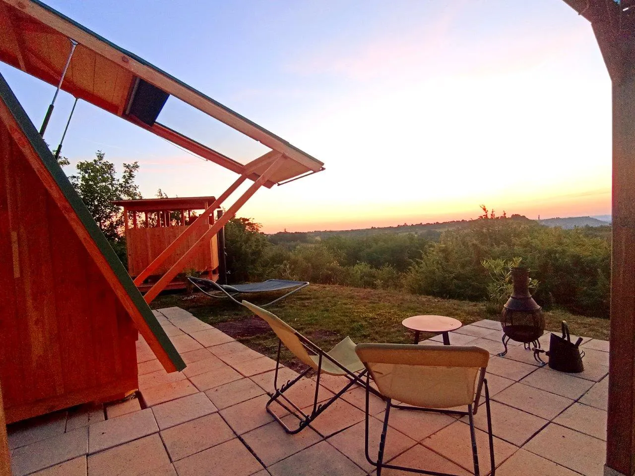 Cabane Estelas à Castelnau-de-Lévis, photo 3